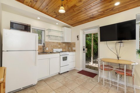 Villa ou maison à vendre à West Palm Beach, Floride: 2 chambres, 140.47 m2 № 2077906 - photo 19