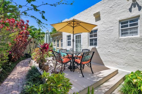 Villa ou maison à vendre à West Palm Beach, Floride: 2 chambres, 140.47 m2 № 2077906 - photo 24