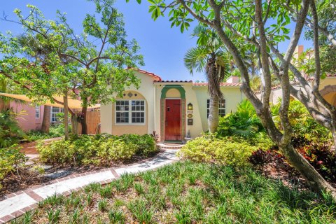 Villa ou maison à vendre à West Palm Beach, Floride: 2 chambres, 140.47 m2 № 2077906 - photo 3