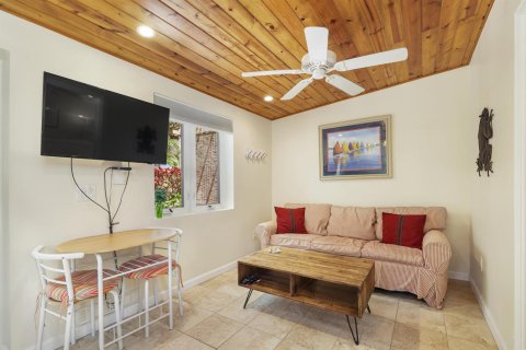 Villa ou maison à vendre à West Palm Beach, Floride: 2 chambres, 140.47 m2 № 2077906 - photo 20