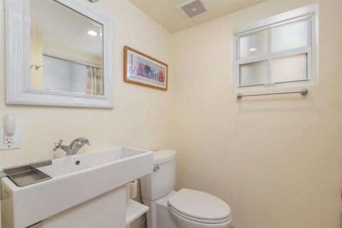 Villa ou maison à vendre à West Palm Beach, Floride: 2 chambres, 140.47 m2 № 2077906 - photo 22