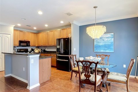 House in DeLand, Florida 4 bedrooms, 164.62 sq.m. № 2406833 - photo 10