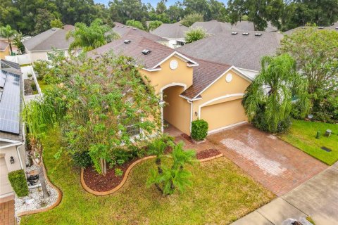 House in DeLand, Florida 4 bedrooms, 164.62 sq.m. № 2406833 - photo 2