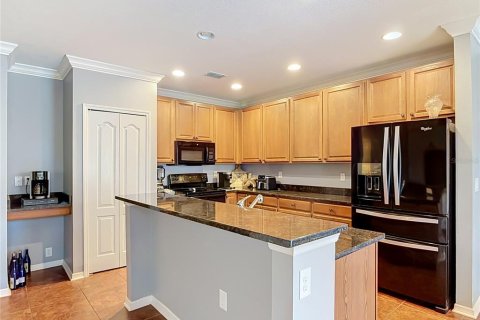 House in DeLand, Florida 4 bedrooms, 164.62 sq.m. № 2406833 - photo 15