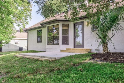 House in Lake Mary, Florida 3 bedrooms, 170.2 sq.m. № 1803190 - photo 23