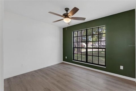 House in Lake Mary, Florida 3 bedrooms, 170.2 sq.m. № 1803190 - photo 16