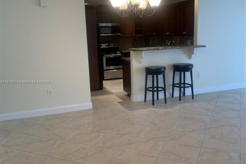 Touwnhouse à louer à Miami, Floride: 3 chambres, 140.65 m2 № 1923904 - photo 9