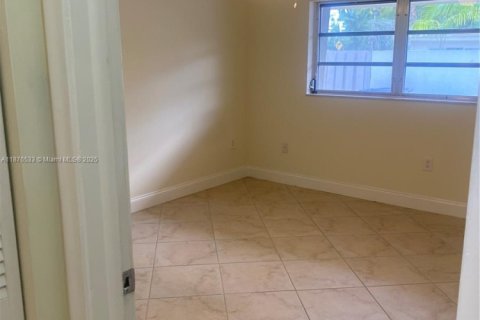 Touwnhouse à louer à Miami, Floride: 3 chambres, 140.65 m2 № 1923904 - photo 21