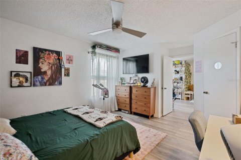 Condo in Orlando, Florida, 2 bedrooms № 2091948 - photo 16