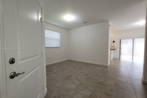 Casa en venta en Homestead, Florida, 3 dormitorios, 147.06 m2 № 2002920 - foto 10