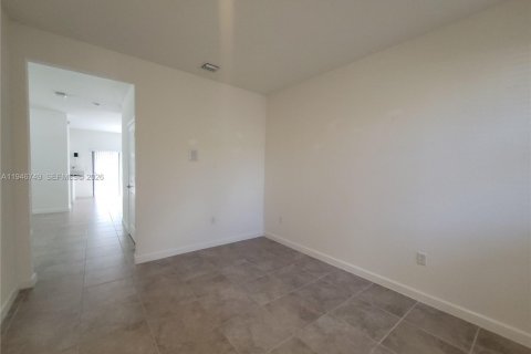 Casa en venta en Homestead, Florida, 3 dormitorios, 147.06 m2 № 2002920 - foto 7