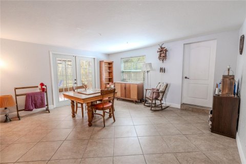 House in Port Richey, Florida 4 bedrooms, 364.18 sq.m. № 1583488 - photo 21