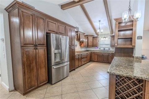 House in Port Richey, Florida 4 bedrooms, 364.18 sq.m. № 1583488 - photo 10