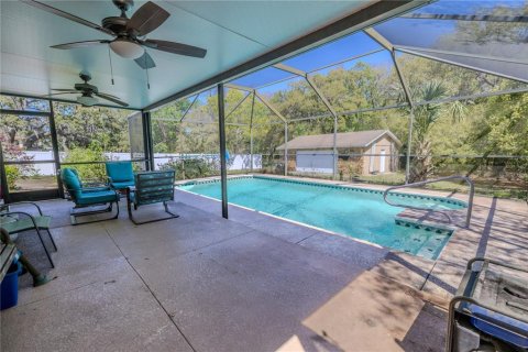 House in Port Richey, Florida 4 bedrooms, 364.18 sq.m. № 1583488 - photo 23
