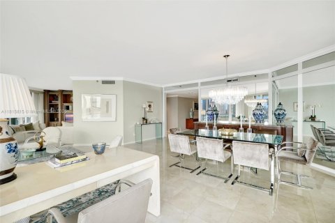 Condominio en venta en Aventura, Florida, 3 dormitorios, 239.69 m2 № 1772292 - foto 30