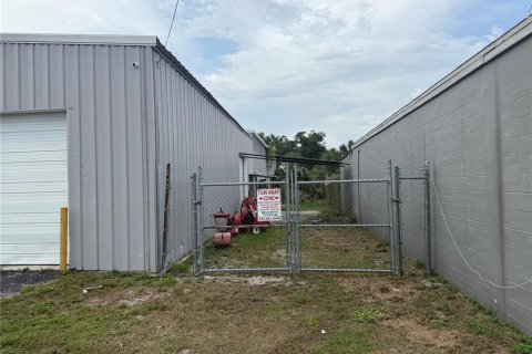Commercial property in Lakeland, Florida 520.25 sq.m. № 1760107 - photo 17
