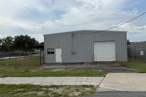 Commercial property in Lakeland, Florida 520.25 sq.m. № 1760107 - photo 1