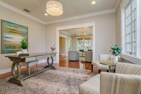 House in Tampa, Florida 5 bedrooms, 468.32 sq.m. № 1877228 - photo 10