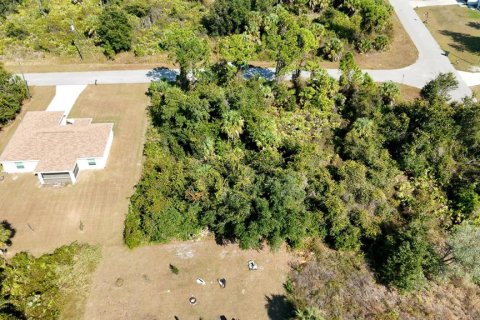Terreno en venta en North Port, Florida № 2165521 - foto 11