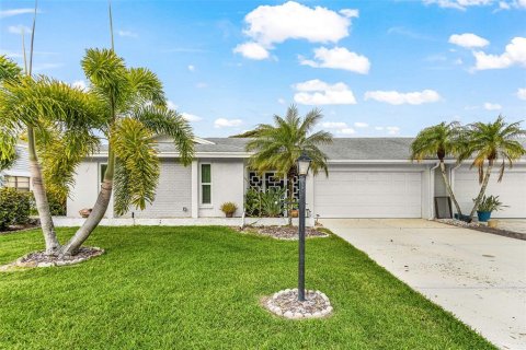 Villa ou maison à Fort Myers, Floride 2 chambres, 149.76 m2 № 2229449