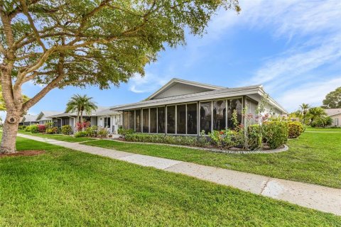 House in Fort Myers, Florida 2 bedrooms, 149.76 sq.m. № 2229449 - photo 24
