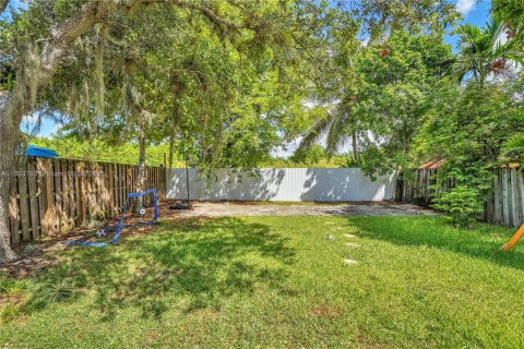 Casa en venta en Miami, Florida, 3 dormitorios, 139.73 m2 № 1806388 - foto 29