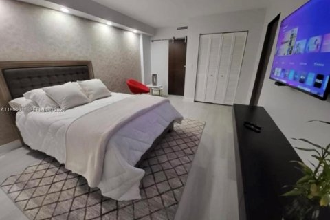 Condominio en alquiler en Aventura, Florida, 3 dormitorios, 107.49 m2 № 2029617 - foto 7