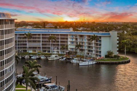 Condo à Deerfield Beach, Floride, 3 chambres  № 2087349