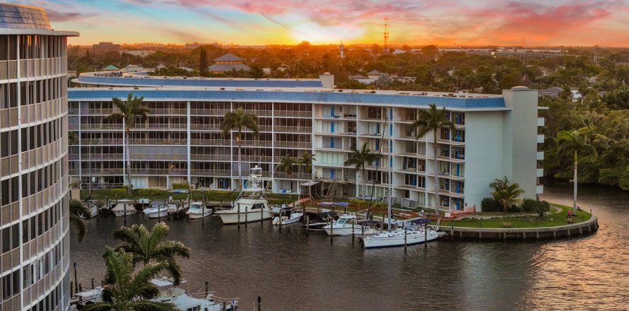 Condo à Deerfield Beach, Floride, 3 chambres  № 2087349