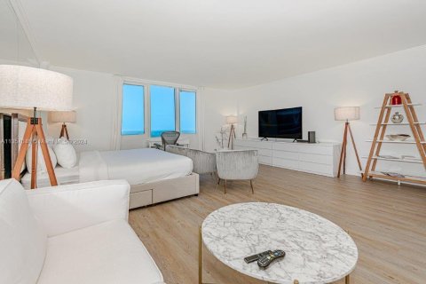 Copropriété à louer à Miami Beach, Floride: 61.32 m2 № 2035697 - photo 6