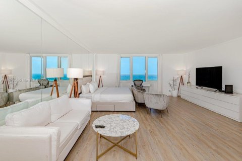 Copropriété à louer à Miami Beach, Floride: 61.32 m2 № 2035697 - photo 5