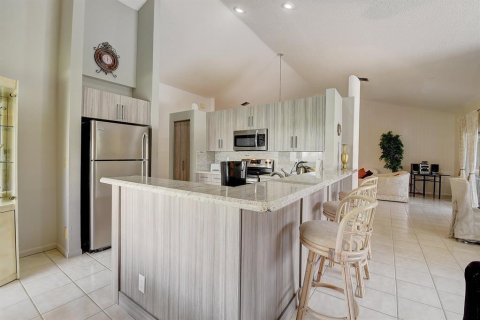 Villa ou maison à louer à Boynton Beach, Floride: 3 chambres, 173.45 m2 № 2184249 - photo 9