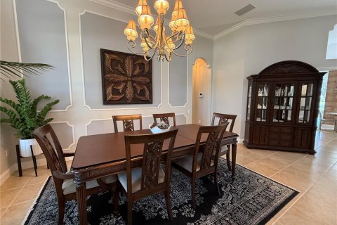 Снять в аренду виллу или дом в Лейквуд Ранч, Флорида 8 комнат, 260.31м2, № 1656928 - фото 5