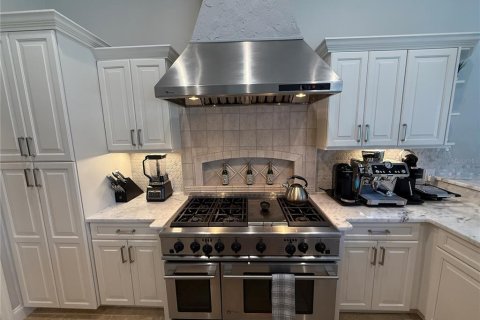 Снять в аренду виллу или дом в Лейквуд Ранч, Флорида 8 комнат, 260.31м2, № 1656928 - фото 11
