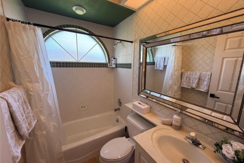 Снять в аренду виллу или дом в Лейквуд Ранч, Флорида 8 комнат, 260.31м2, № 1656928 - фото 25