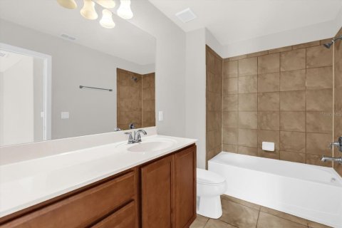 Townhouse in Orlando, Florida 3 bedrooms, 170.01 sq.m. № 2238873 - photo 10