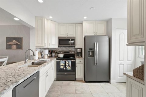 Copropriété à louer à Bradenton, Floride: 2 chambres, 102.94 m2 № 2157952 - photo 8