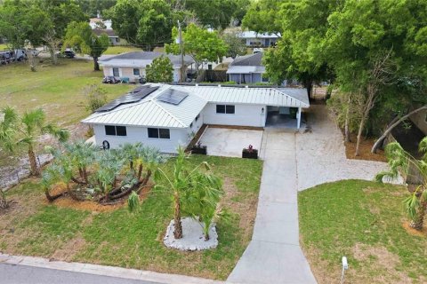 House in Sarasota, Florida 3 bedrooms, 128.21 sq.m. № 2104919 - photo 2