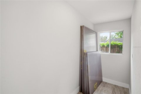 House in Sarasota, Florida 3 bedrooms, 128.21 sq.m. № 2104919 - photo 17