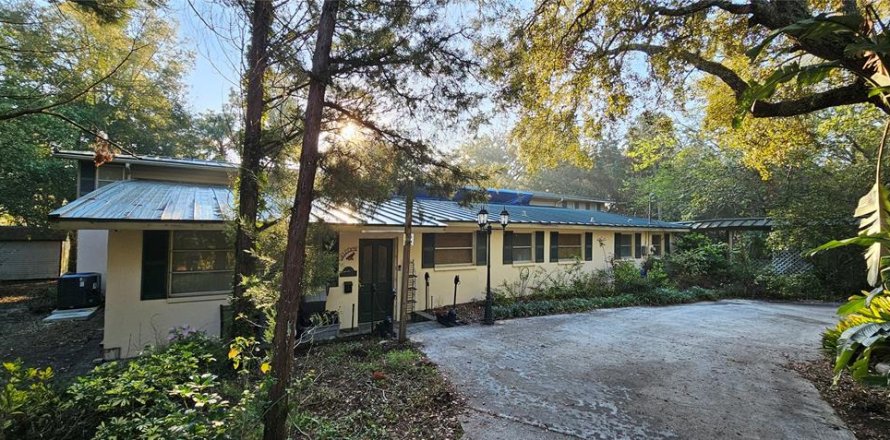 Casa en Hudson, Florida 9 dormitorios, 384.62 m2 № 1723212