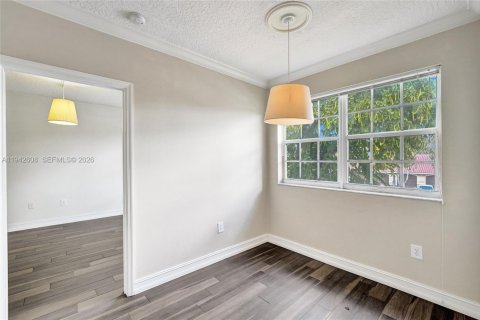 Copropriété à louer à Pembroke Pines, Floride: 1 chambre, 75.25 m2 № 2000082 - photo 10