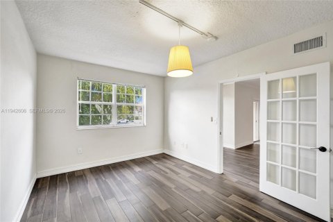 Copropriété à louer à Pembroke Pines, Floride: 1 chambre, 75.25 m2 № 2000082 - photo 17