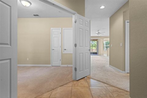 Condo in Davenport, Florida, 2 bedrooms  № 1623018 - photo 21
