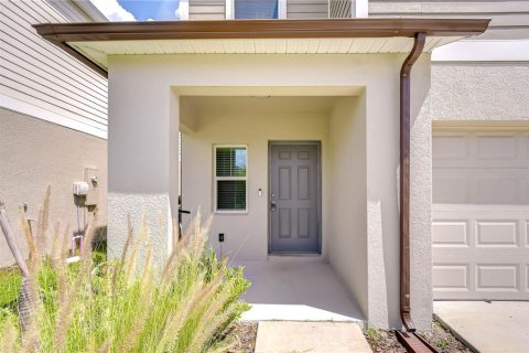 House in Wesley Chapel, Florida 5 bedrooms, 279.73 sq.m. № 2318527 - photo 4