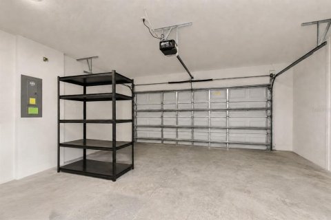 House in Wesley Chapel, Florida 5 bedrooms, 279.73 sq.m. № 2318527 - photo 22