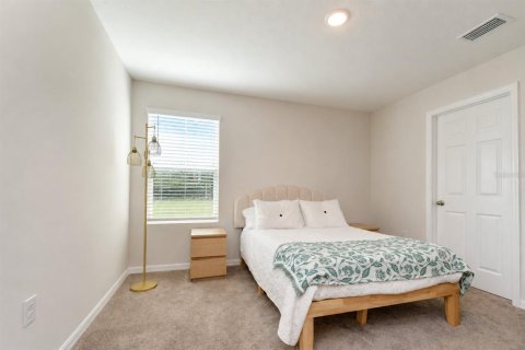 House in Wesley Chapel, Florida 5 bedrooms, 279.73 sq.m. № 2318527 - photo 15