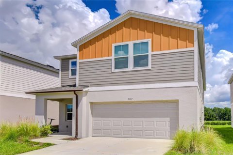 House in Wesley Chapel, Florida 5 bedrooms, 279.73 sq.m. № 2318527 - photo 3