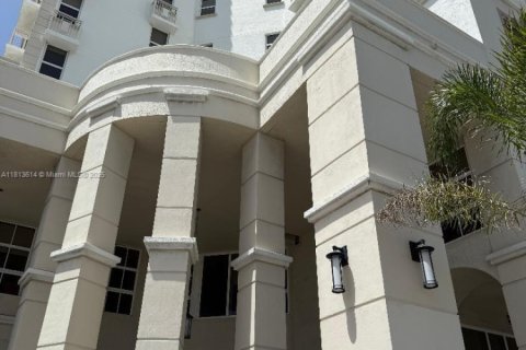 Commercial property in Coral Gables, Florida № 1766386 - photo 2