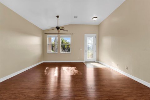 Villa ou maison à vendre à Punta Gorda, Floride: 4 chambres, 206.34 m2 № 2430522 - photo 10