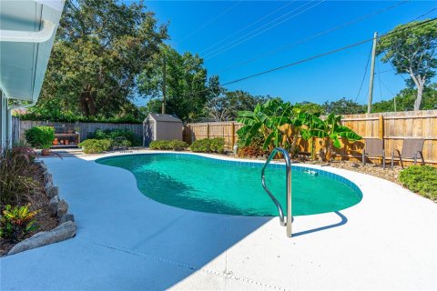 House in South Daytona, Florida 3 bedrooms, 121.33 sq.m. № 1854208 - photo 8
